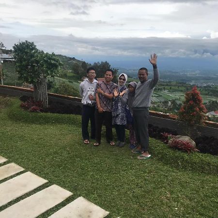 De Villa Cetho Karanganyar  Екстериор снимка