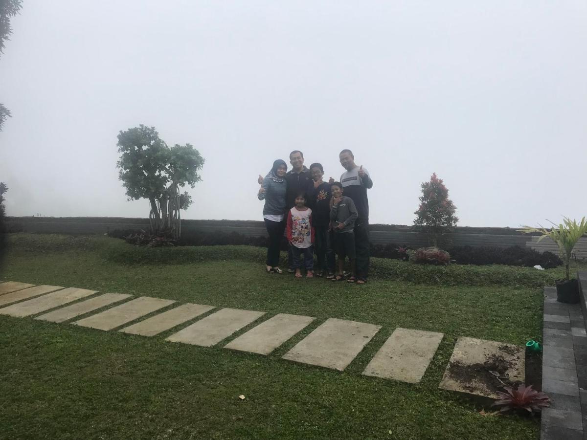 De Villa Cetho Karanganyar  Екстериор снимка