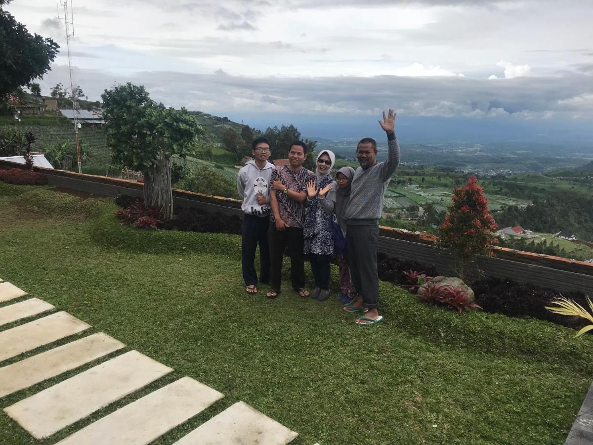 De Villa Cetho Karanganyar  Екстериор снимка